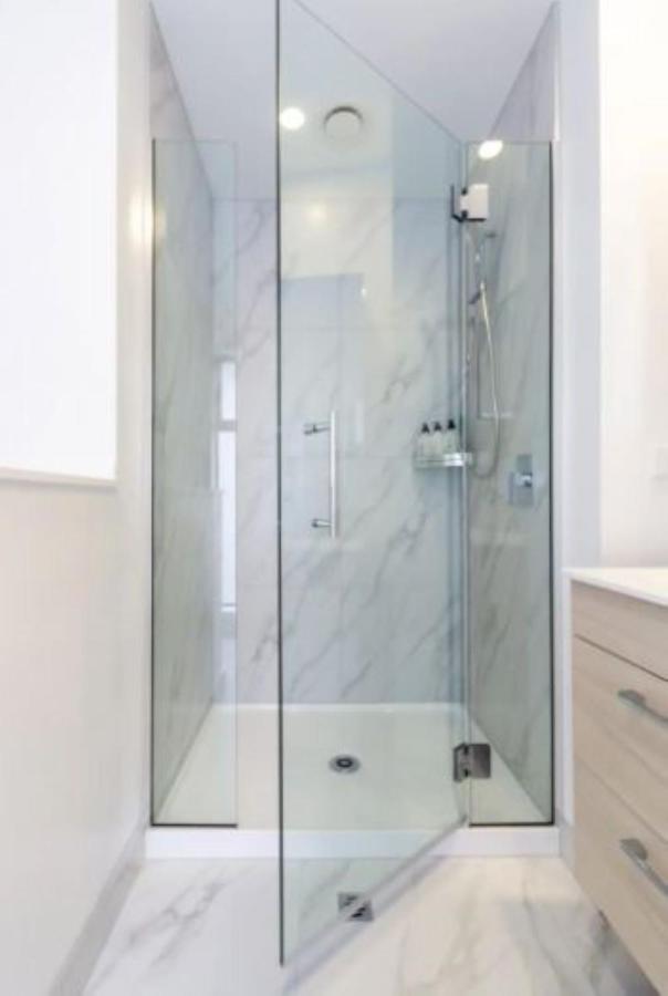 Serenity In The Centre: 2 Bed 2 Bath 크라이스트처치 외부 사진