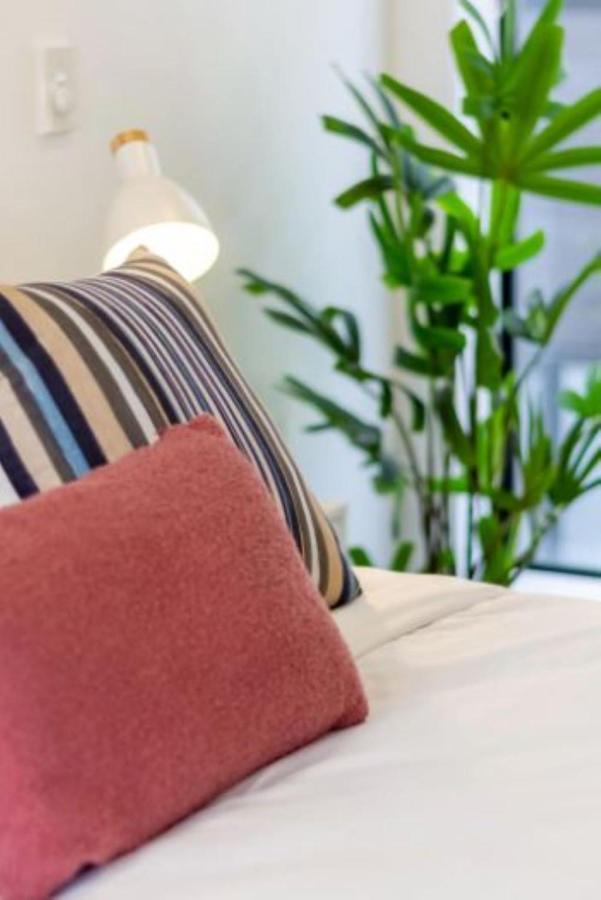 Serenity In The Centre: 2 Bed 2 Bath 크라이스트처치 외부 사진