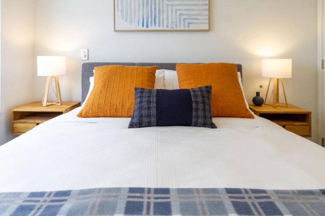 Serenity In The Centre: 2 Bed 2 Bath 크라이스트처치 외부 사진